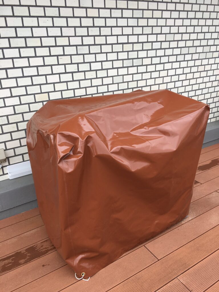 屋外で物の保存用の完全防水カバー<br>様々な生地、サイズで、一品からオーダーで製作いたします。